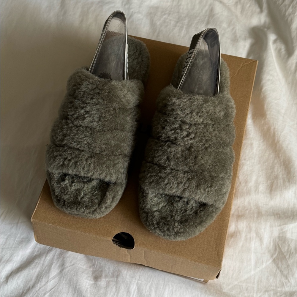 Ugg Fluff Yeah Slippers size 9 / 40